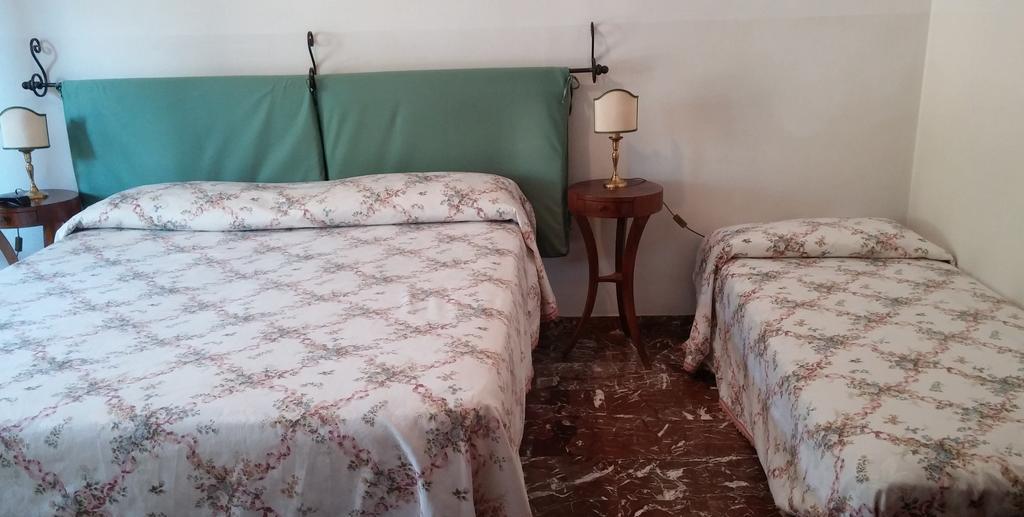 Locanda Paradiso Faenza Szoba fotó